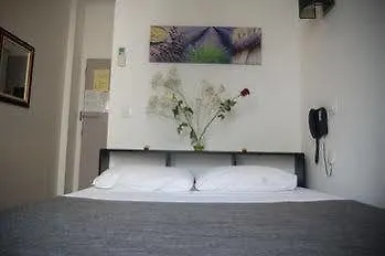 Brit Colbert Hotel 3*