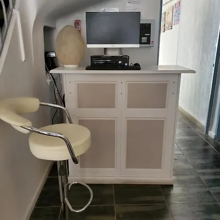 Brit Colbert Antibes