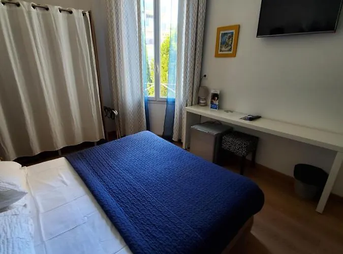 Brit Colbert Отель 3*