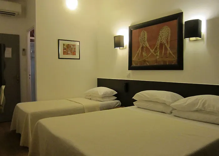 Brit Colbert 3* Антиб